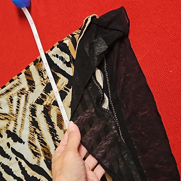 JM Collection Animal print multi-textured collage top 3/4 sleeves petite medium - Picture 7 of 7